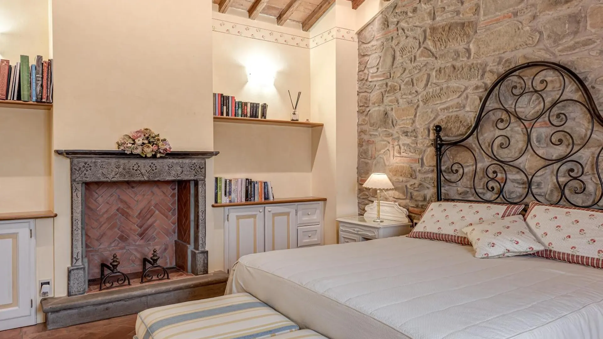 Villa Panicale- Toscana Capraia e Limite Italia